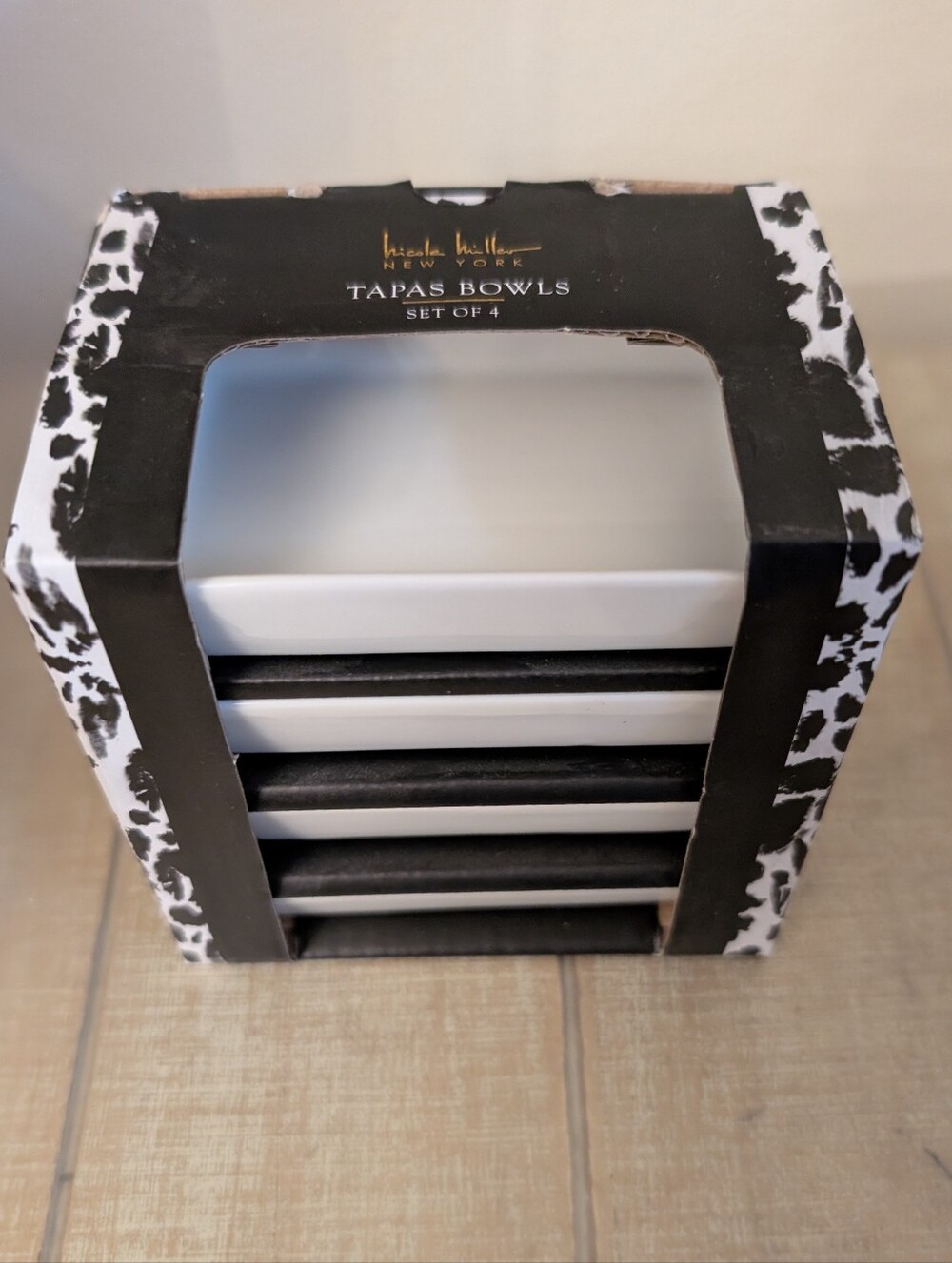 NIB! Set Of Four Nicole Miller Ceramic Tapas Bowls